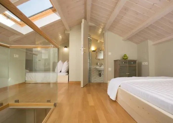 Alexandras Downtown Penthouse דירה *