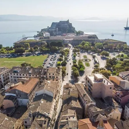 Downtown Oasis Penthouse Appartamento Corfu (city)
