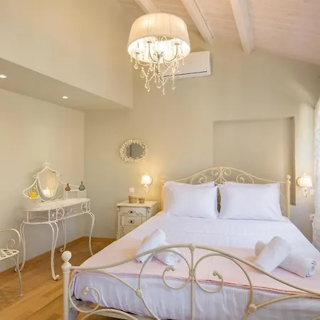 Alexandras Downtown Penthouse Apartmán Corfu (city)